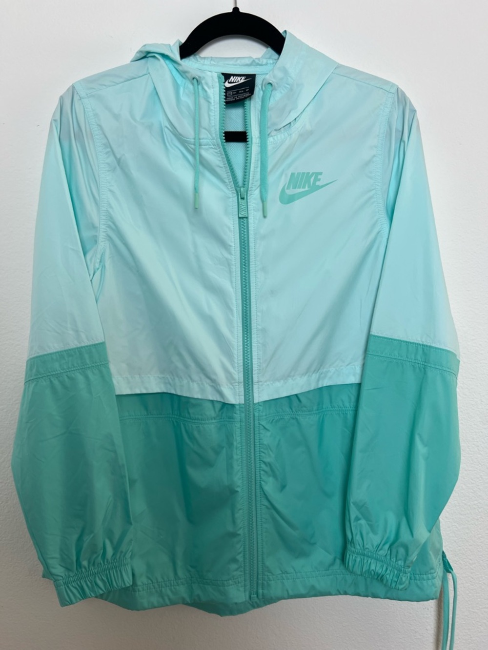 Nike Women’s Windbreaker Jacket in Two Tone Teal sz XS